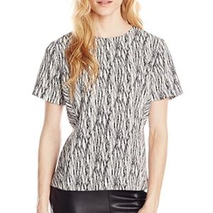 Vince Camuto Linear Scratches Back Zip Top